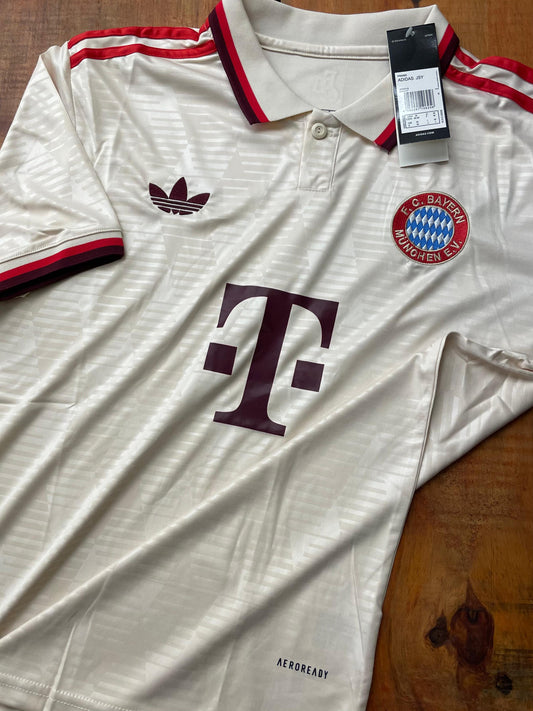 Camisa do Bayern de Munique - Edição Retrô Adidas