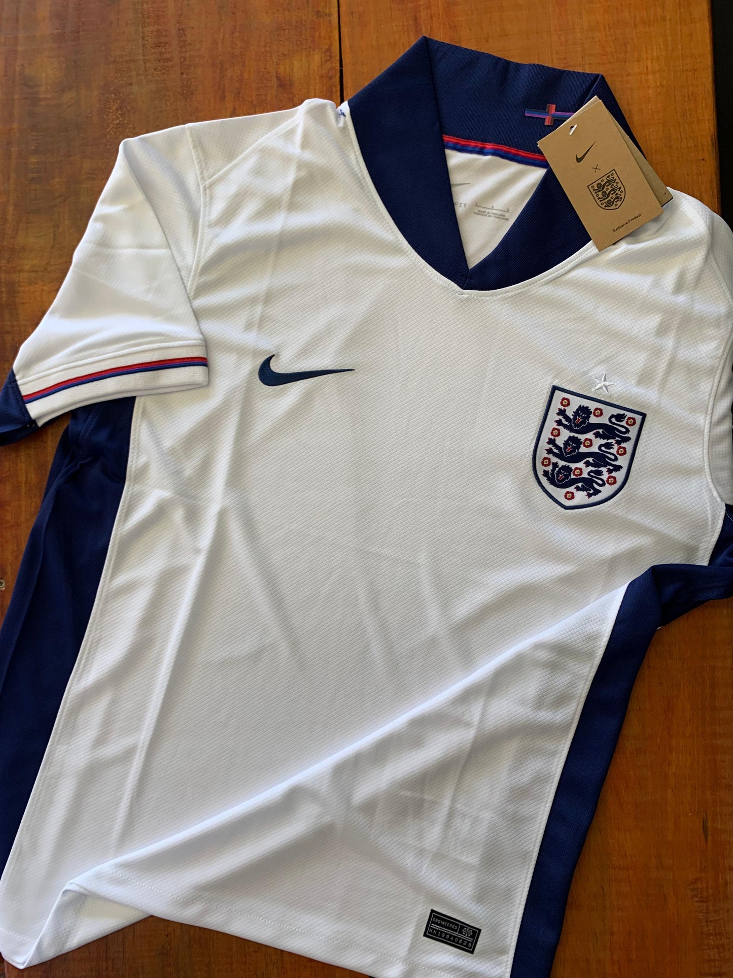 Camisa da Inglaterra - Edição Clássica e Elegante